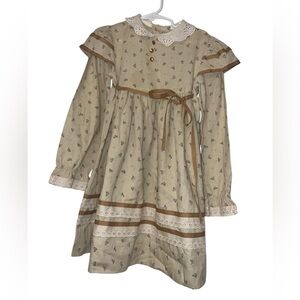 Vintage peaches n’ cream beige floral eyelet Dress Sz 6